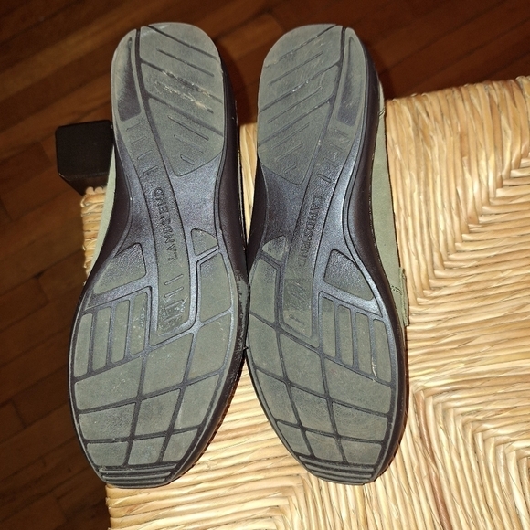 LANDS' END olive green suede leather  loafers. Size 6 - Picture 6 of 6